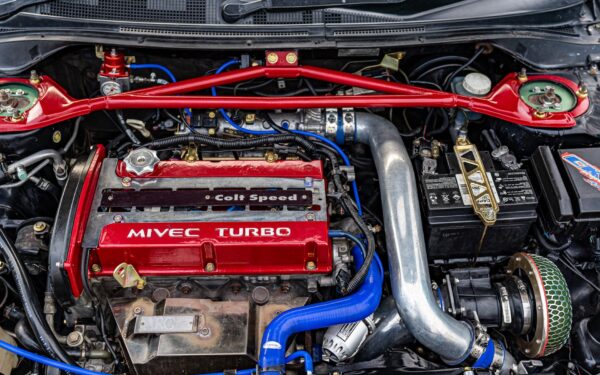 Sjekk kjølevæsken selv: trygg motortemperatur med noen få enkle kontroller