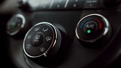 Slik gjør du klimaanlegget i bilen mer behagelig og rimelig å bruke til daglig