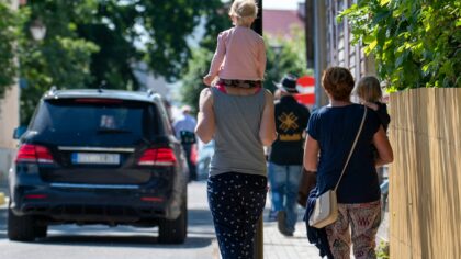 Små grep som gir mer komfort med barn i baksetet på korte turer