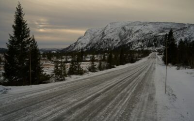 Elbil til pendling i Norge: slik får du forutsigbare hverdager uten rekkeviddeangst