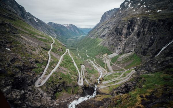 Slik planlegger du trygg og effektiv elbilferie i Norge uten rekkeviddeangst